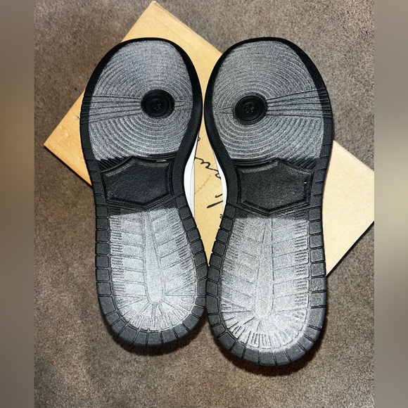 NEW In Box Vintage Havana Women’s size 8.5 Kathy White Sneakers - Picture 5 of 8